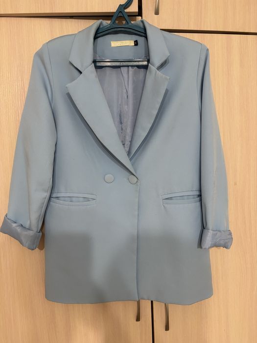 Продам женские вещи