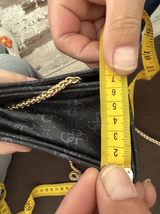 Малка чанта на  Guess