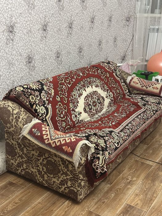 Продам удобный диван