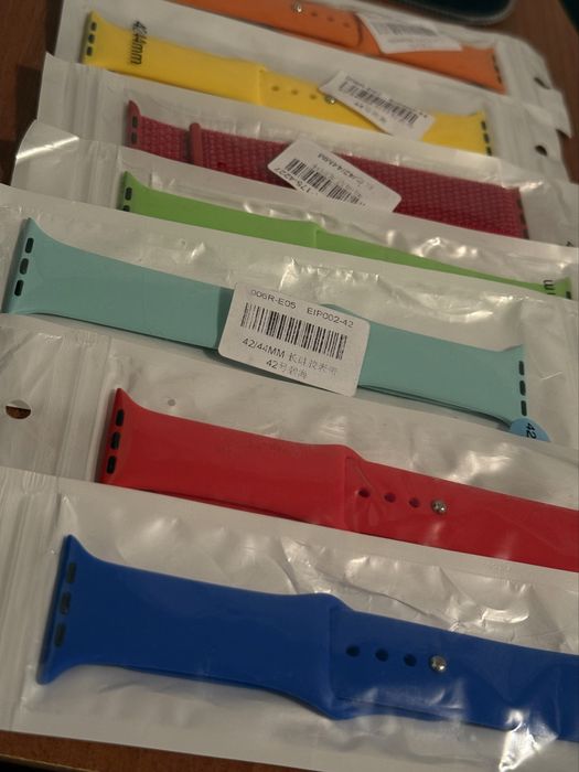 Силиконовые ремешки для Apple Watch