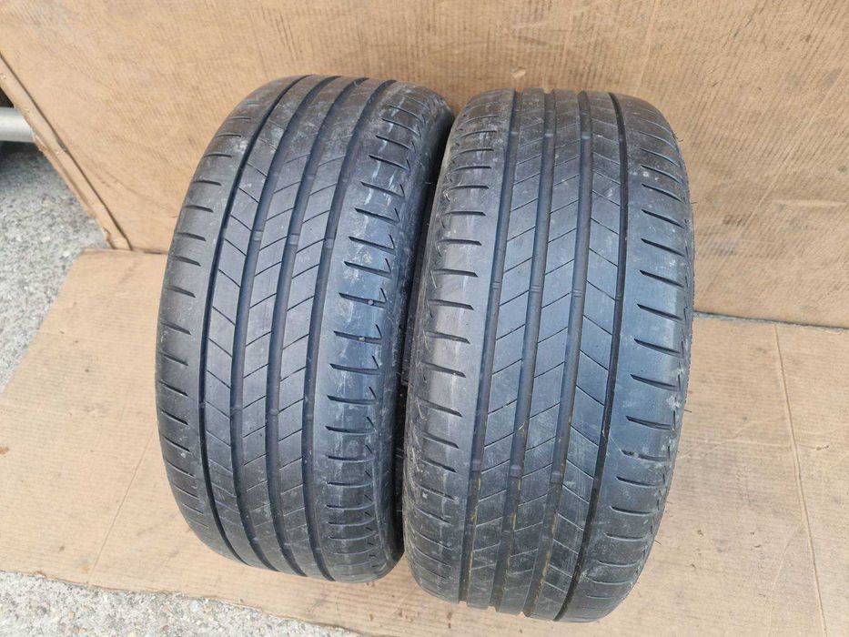 2 Bridgestone R18 225/40 Летни гуми  DOT1621