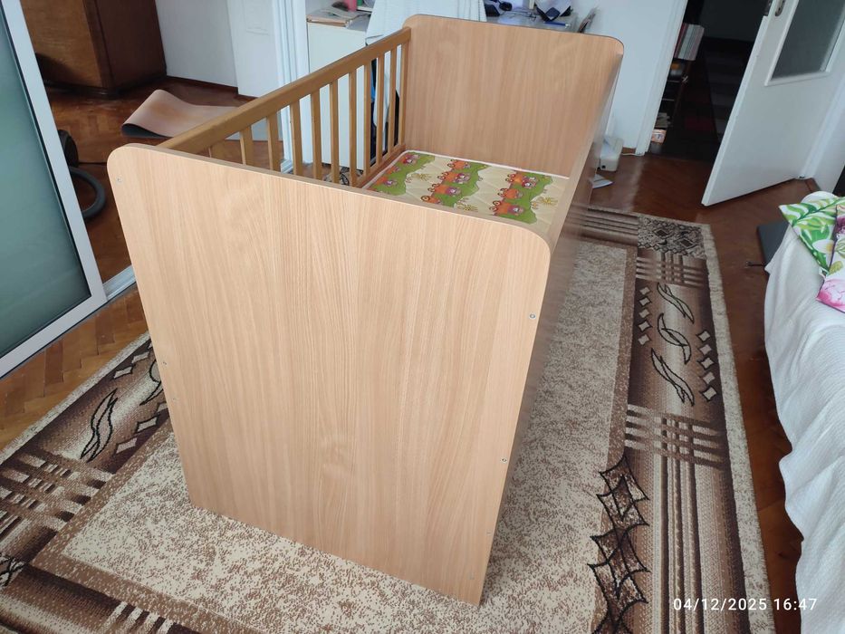 Детско легло с преграда