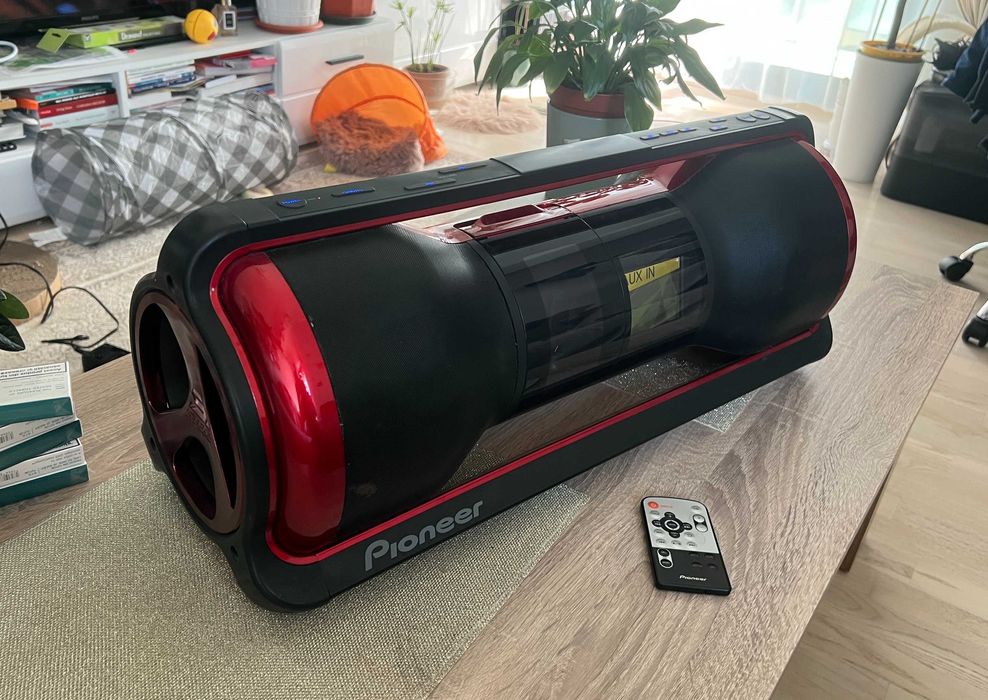 Sistem audio Pioneer STEEZ STZ-D10Z-R Boombox roșu 4GB telecomanda