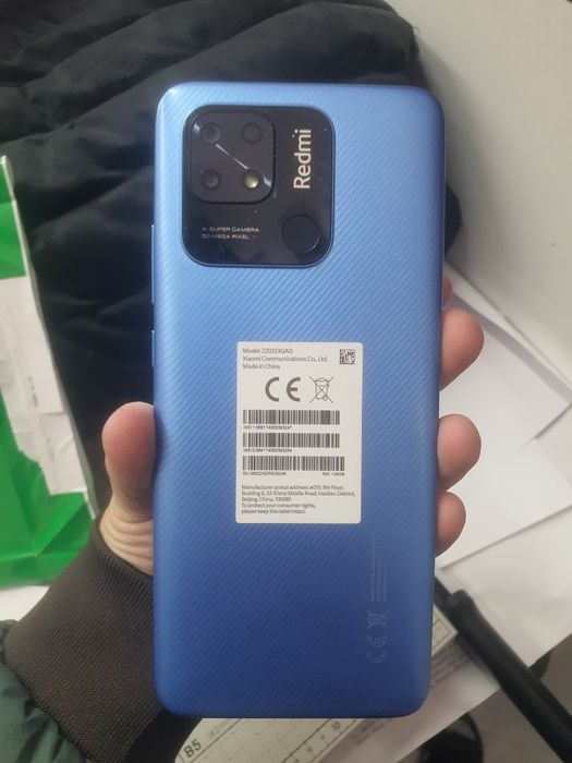 Redmi 10C ideal holda.