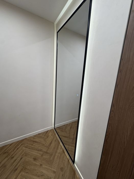 Зеркало  с подсветкой