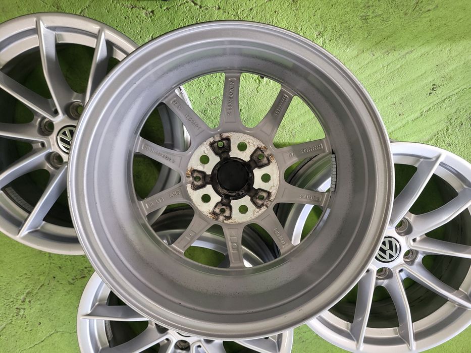 16 5x112 ЕТ 22  Vw Passat лети джанти 5х112