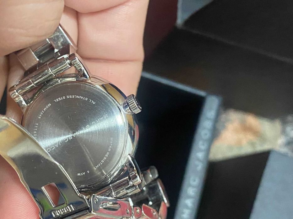 vand ceas Marc Jacobs
