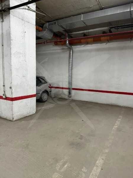 Продава се Гараж / Паркомясто в Пловдив, Кючук Париж - 15 кв.м за 2000 €/кв.м - Снимка #1