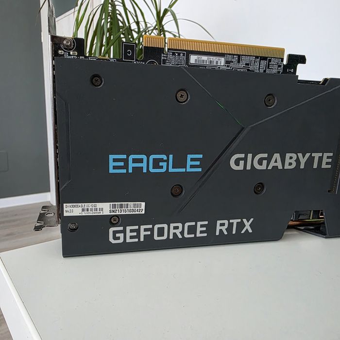 Placa Video Gigabyte  GeForce RTX 3060 12 GB GDDR6 192bit
