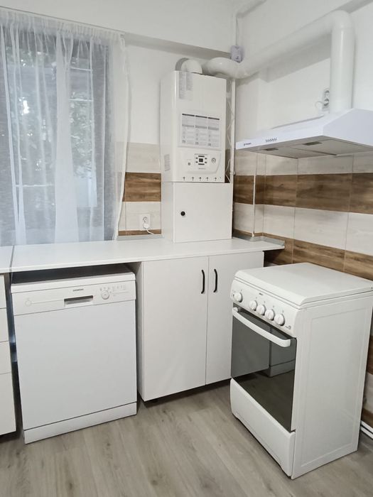 Inchiriez apartament 2 camere cladire noua curte privata in spate la Gradina Botanica