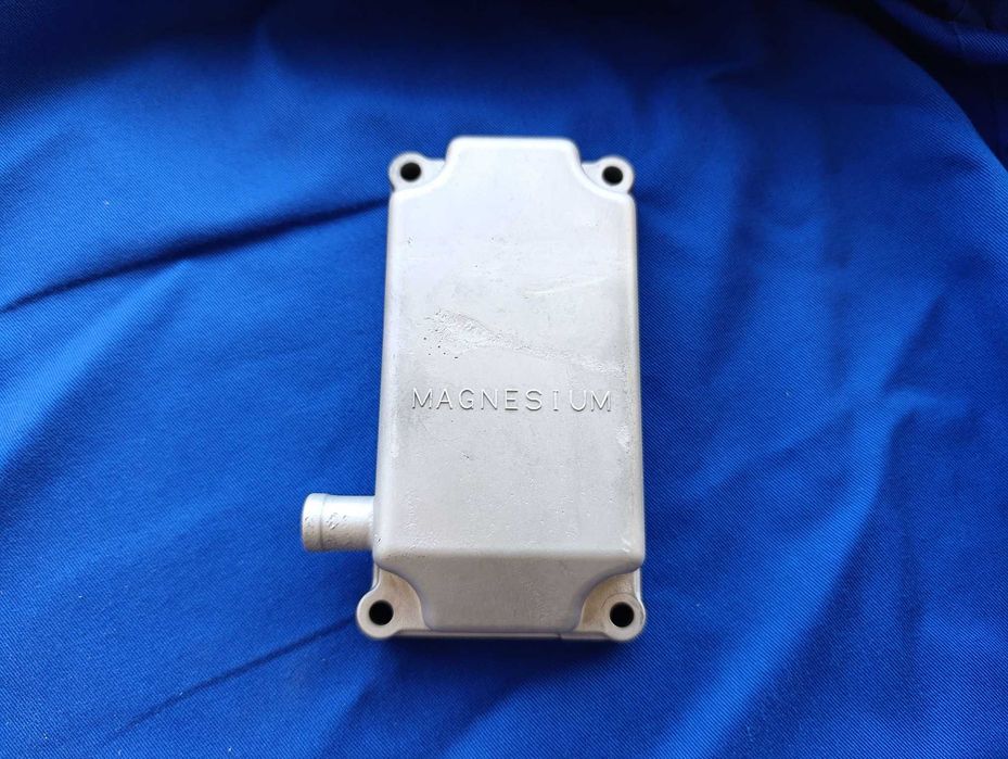 Водно бластиране почистване на детайли