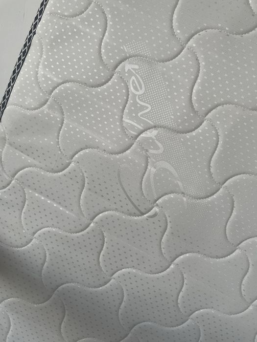 Продается матрас новый 180*200