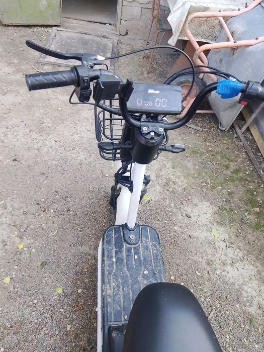 Срочно продам электронный