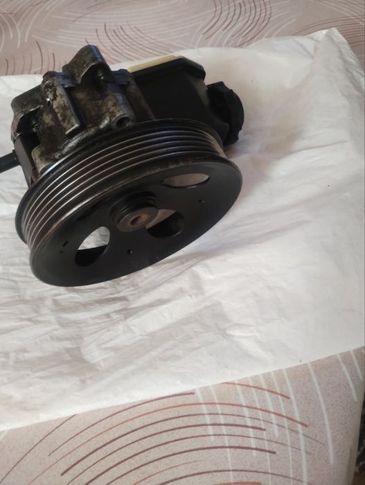 Opel Vectra b хидравлична помпа