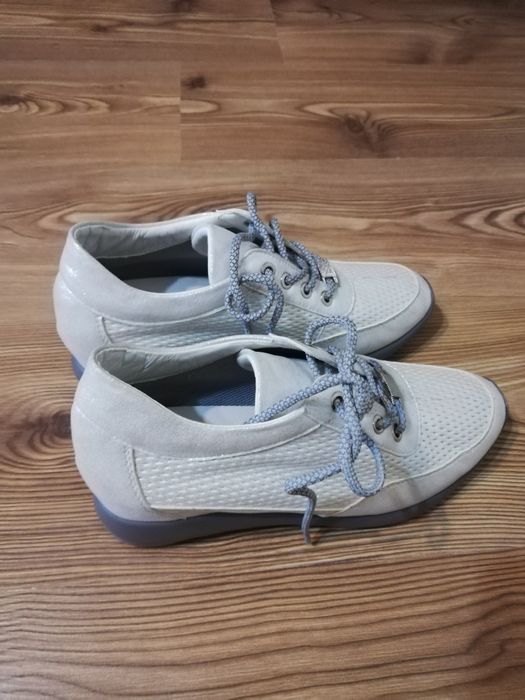 Дамски ежедневни обувки