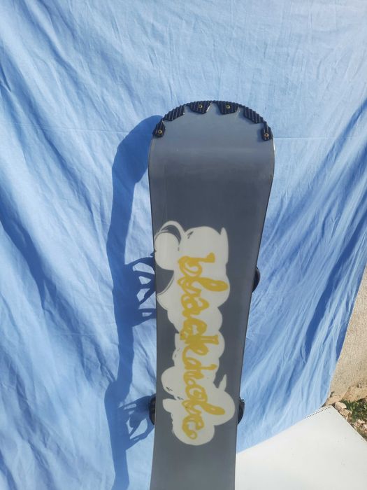 Сноуборд Blackhole 145см. С автомати