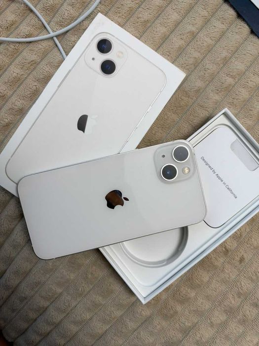 Продам  iPhone 13 в белом цвете