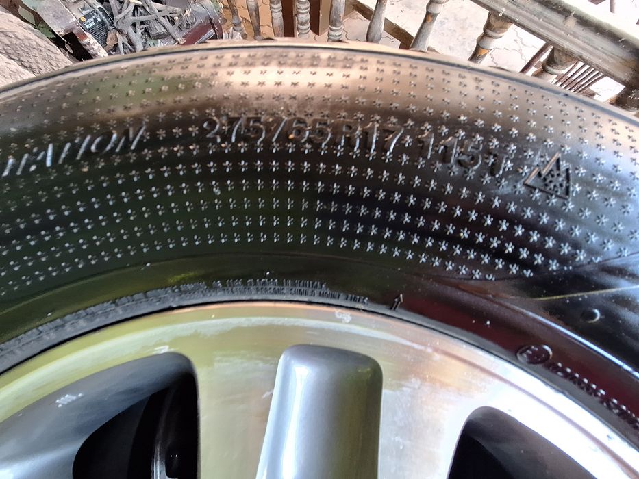 Диски с шинами Р17 Lexus Lx 470