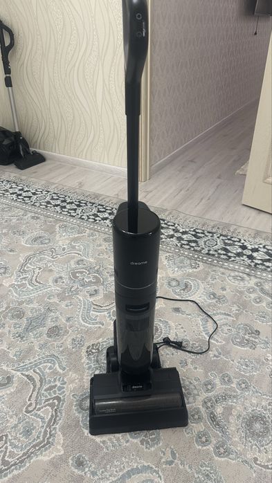 Продается пылесос Dreame 13 pro