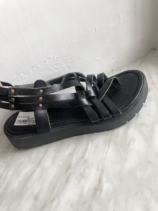 Кожанные босоножки