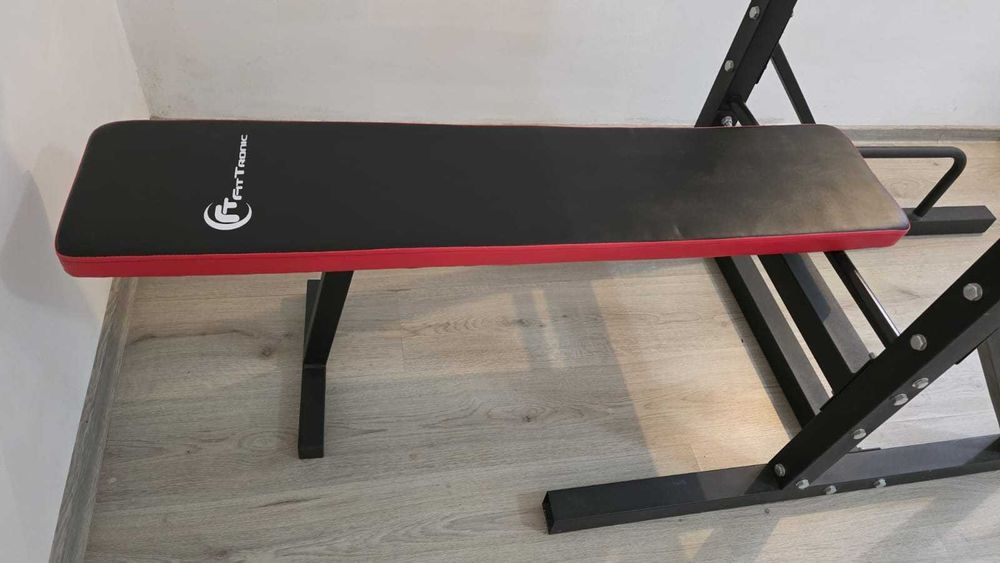 Vând aparat multifuncțional pentru exerciții – tip power tower