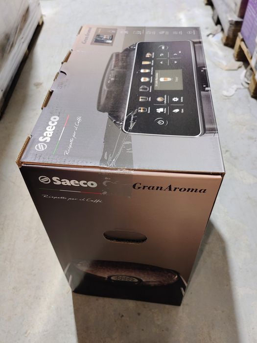 Espressor automat de cafea Saeco SM6582/10