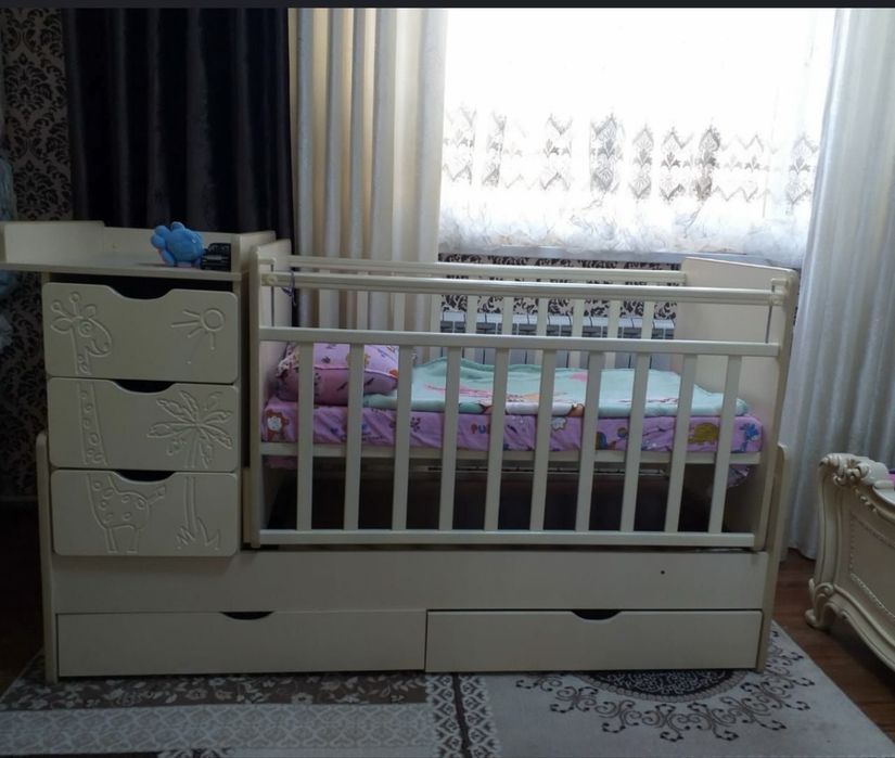 Детская кроватка жирафик до 3-4 лет