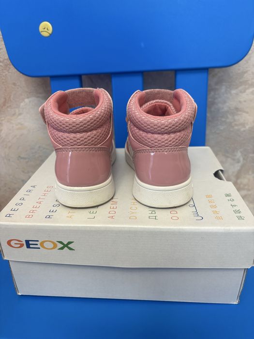 Високи кецове Geox