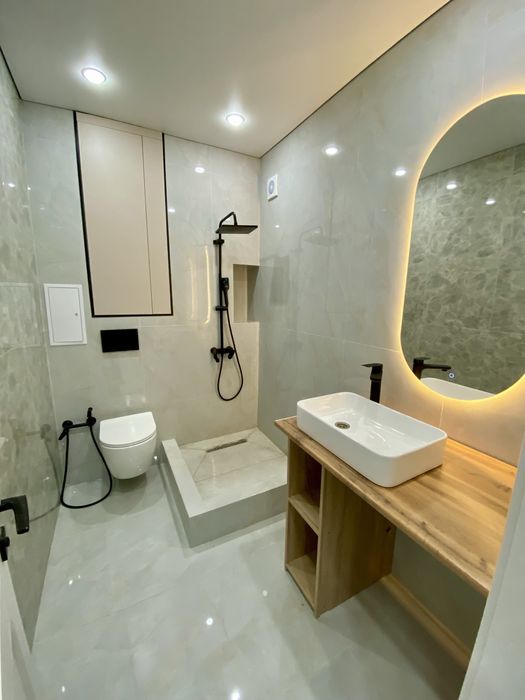 Новая 2х комн квартира Уральск. Строител..Ремонт новый. Vv