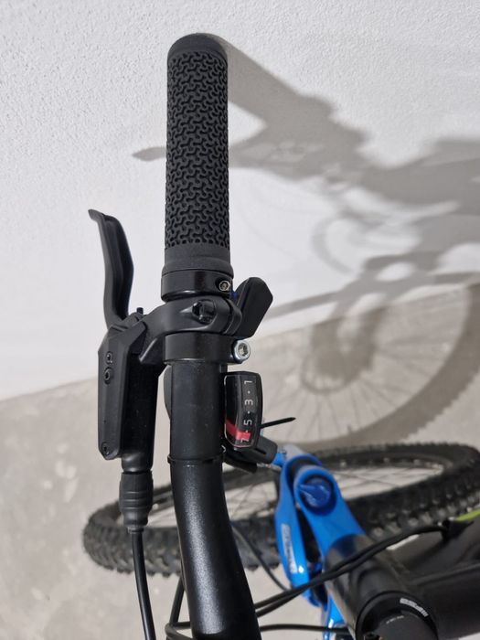 Bicicleta electrică MTB nouă roți pe 29