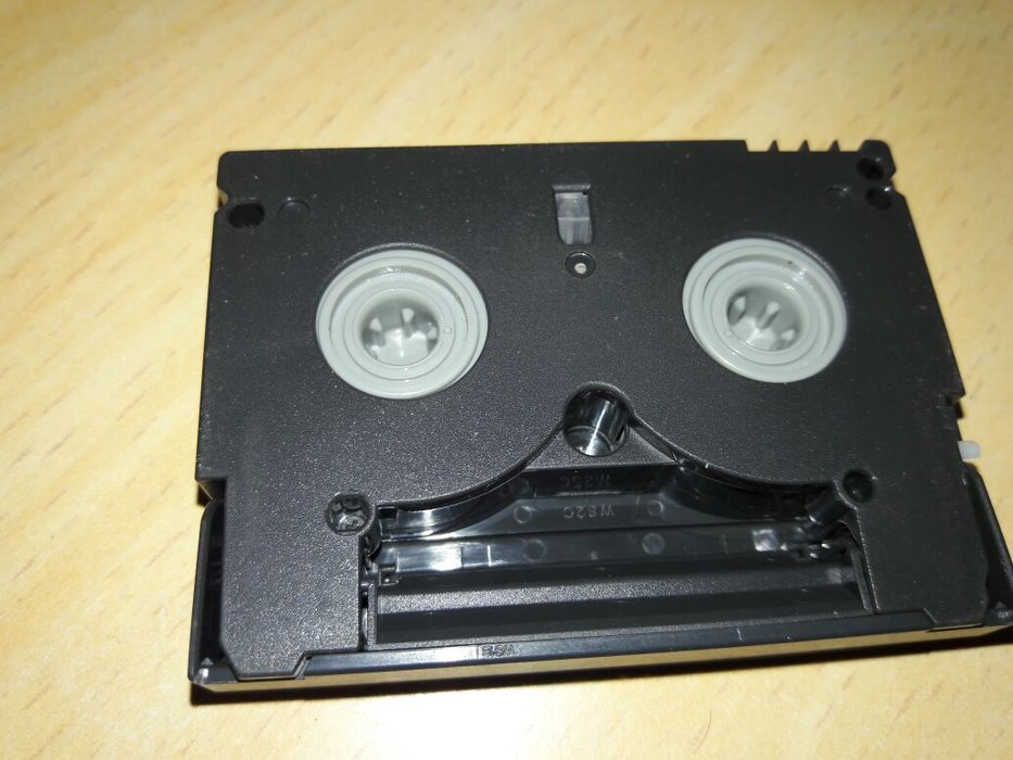 Видео     кассеты