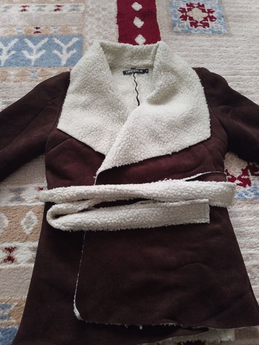 Продам женскую дубленку