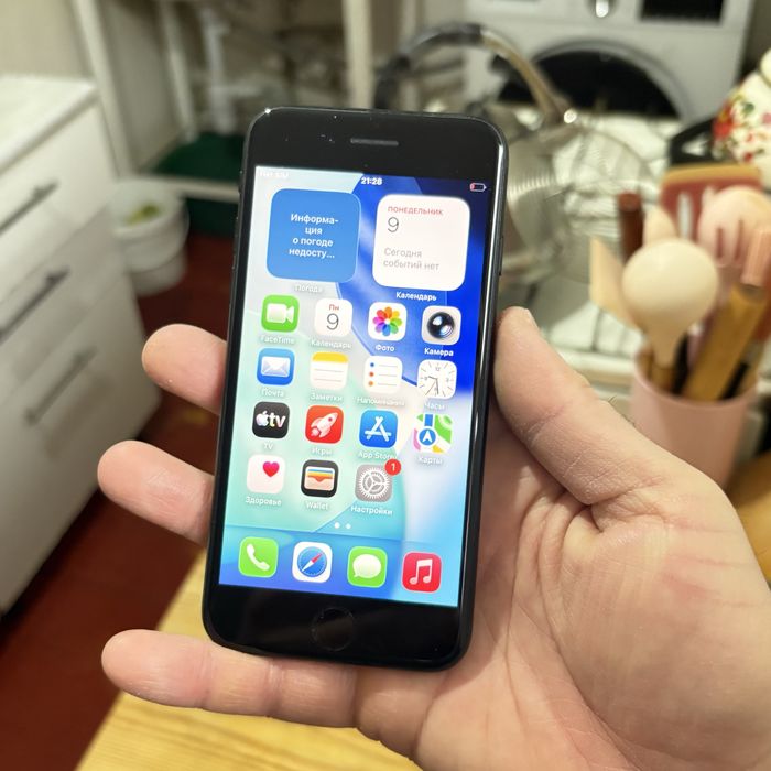 Айфон Se в идеале.