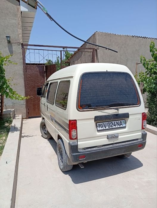 Damas srochna sotiladi