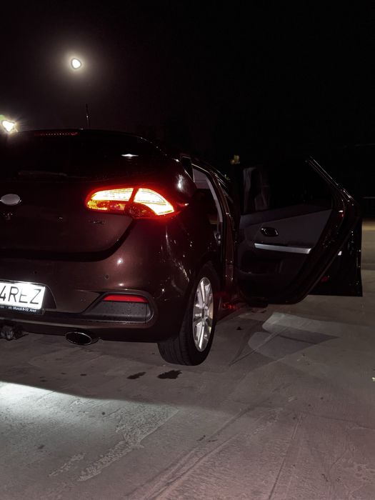 - Kia ceed II JD - An 2012 -