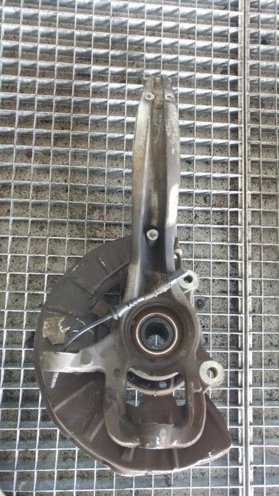 Fuzeta stanga fata 3.0 tdi bug audi q7 4l 7l0407257a