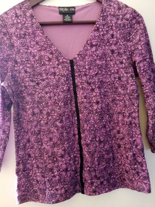 НОВИ елегантни блузи размер M,L и XL