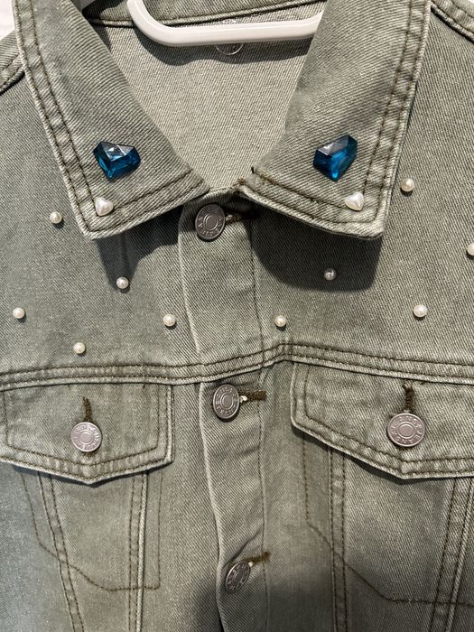 Geaca de blugi handmade fluture