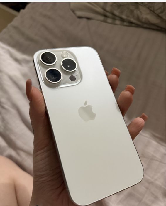 Iphone 15Pro 128gb 88%.