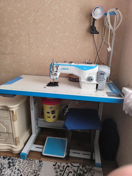 Швейная мащинка Jack a2