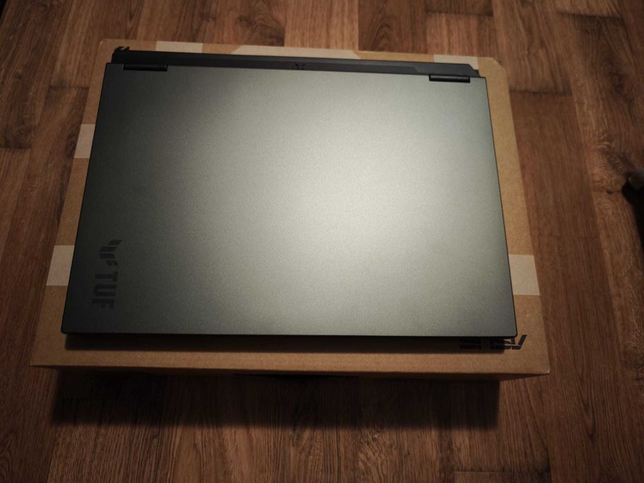 Laptop Gaming ASUS TUF F16, Intel Core i7 14650HX, 16", RTX 5050 8GB.