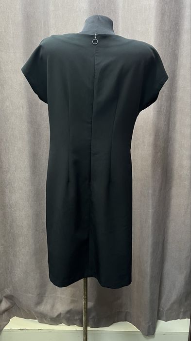 Маленькое черное платье