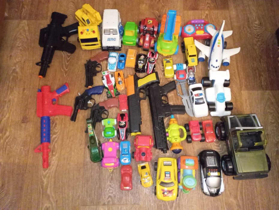 Продам недорого игрушки