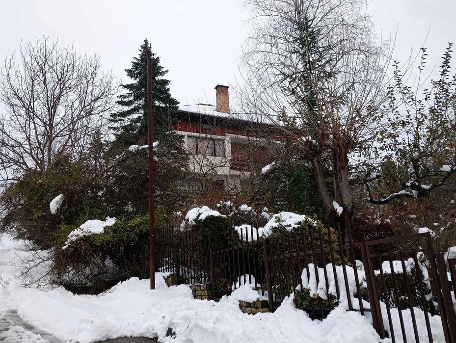 Собственик съм и продавам хубава къща/вила