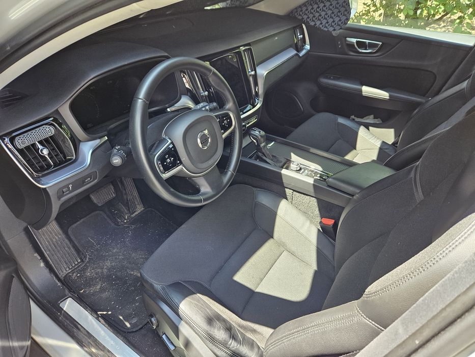 VOLVO V60 2020 — imagine 3
