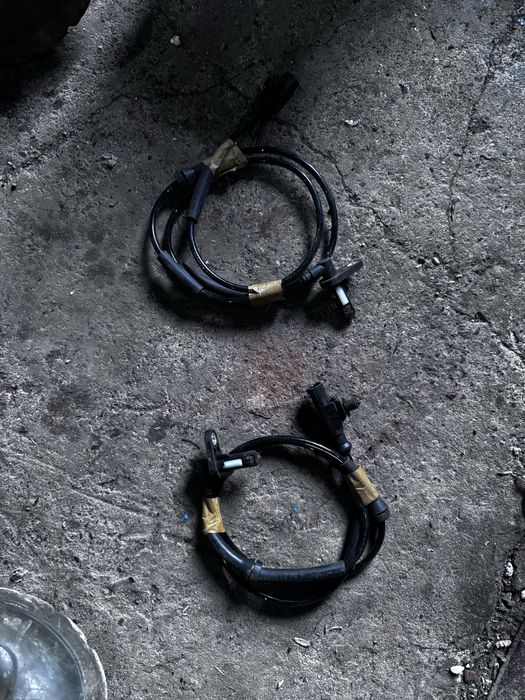 Продам датчик абс на приору