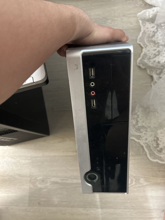 Продам компьютер . hp