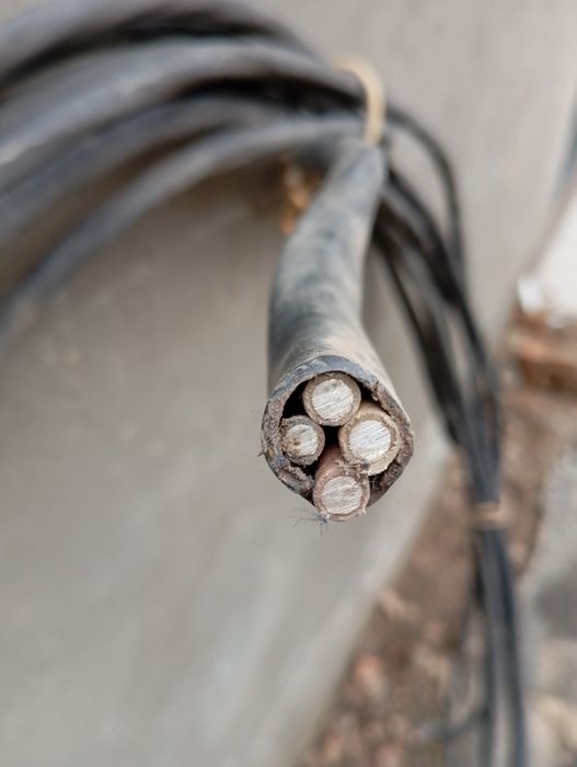 Продам  электрический кабель