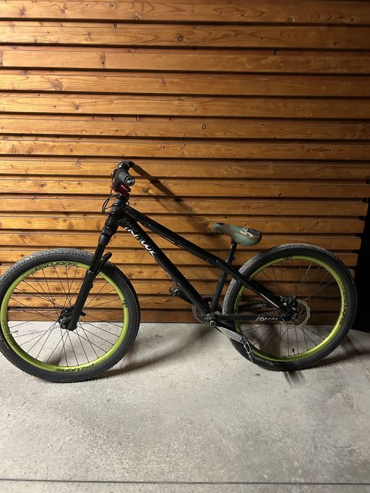 Vând Dirt jumper Dartmoor 26 Player