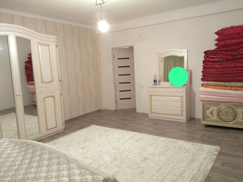 Продам спальный гарнитур